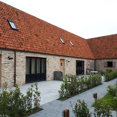 vakantiehoeve 't Goed ter Leeuwen De Haan Buitenkant foto