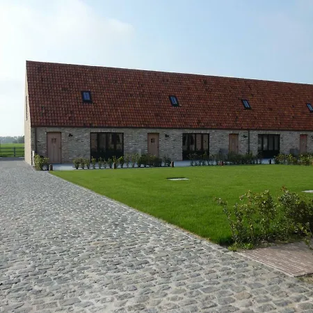 vakantiehoeve 't Goed ter Leeuwen De Haan Buitenkant foto