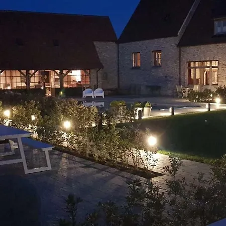 vakantiehoeve 't Goed ter Leeuwen De Haan Buitenkant foto